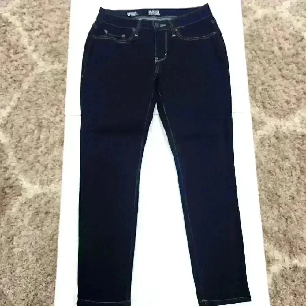 A.N.A. Stretchy Jeans - Picture 6 of 6